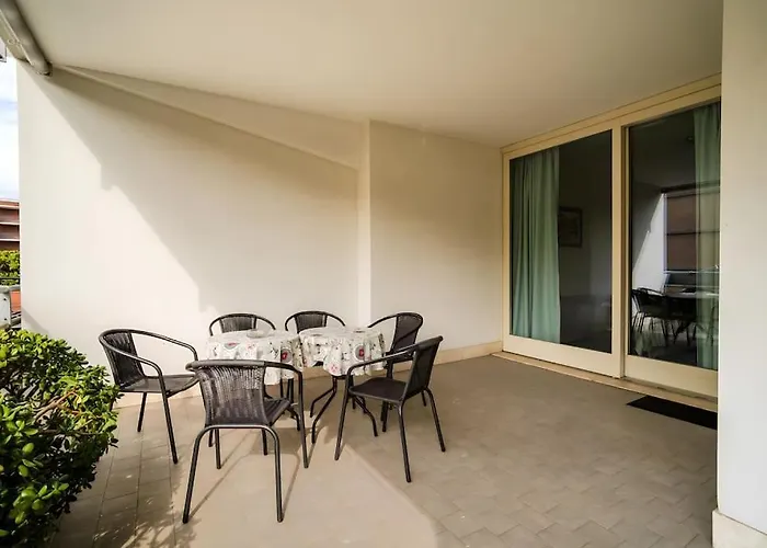 5 Min From Trastevere Chic Appartement Rome