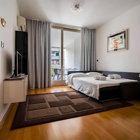 5 Min From Trastevere Chic Διαμέρισμα *